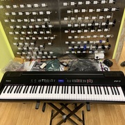 Продається концертний рояль Roland FP-7 